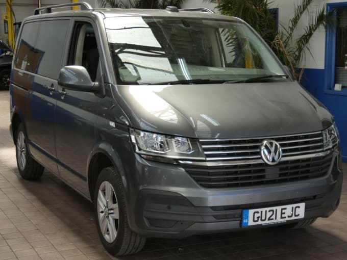 2025 Volkswagen Transporter Shuttle