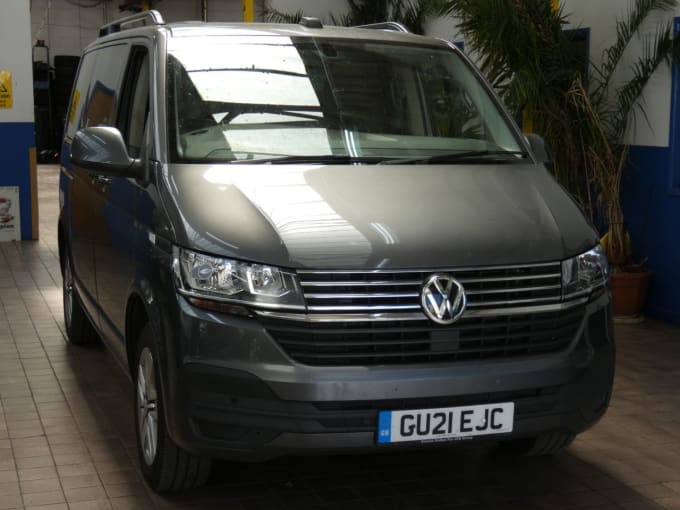 2025 Volkswagen Transporter Shuttle