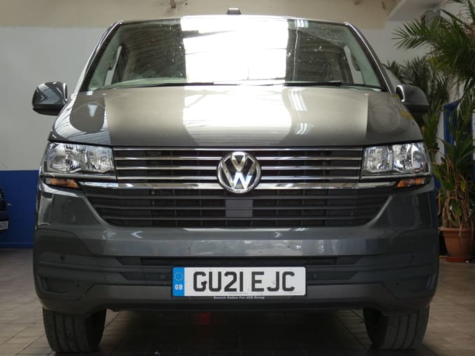 2025 Volkswagen Transporter Shuttle