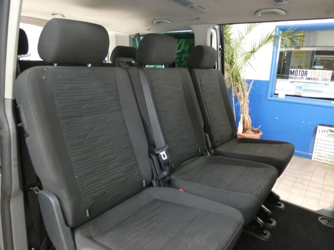 2025 Volkswagen Transporter Shuttle