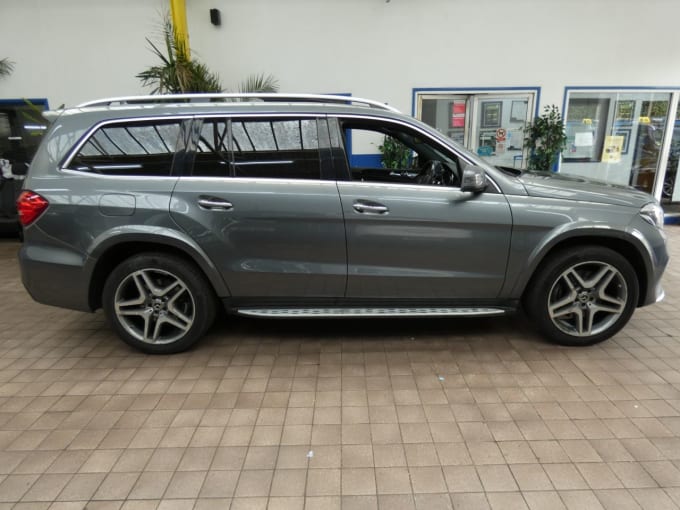 2025 Mercedes-benz Gls