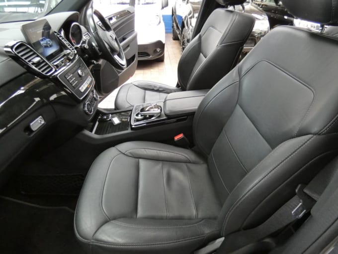 2025 Mercedes-benz Gls