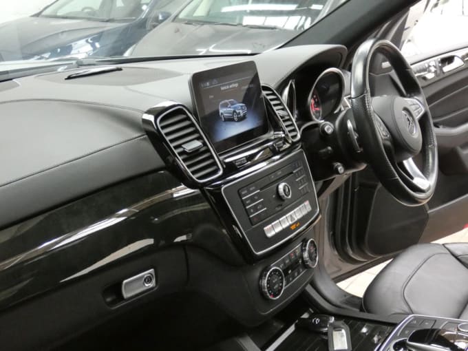 2025 Mercedes-benz Gls
