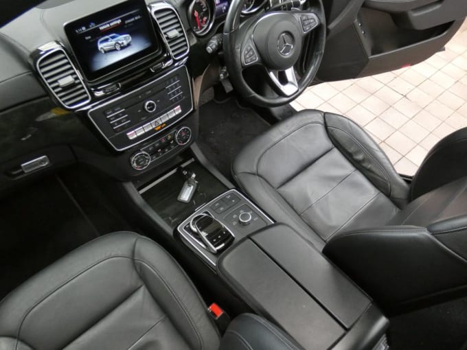 2025 Mercedes-benz Gls
