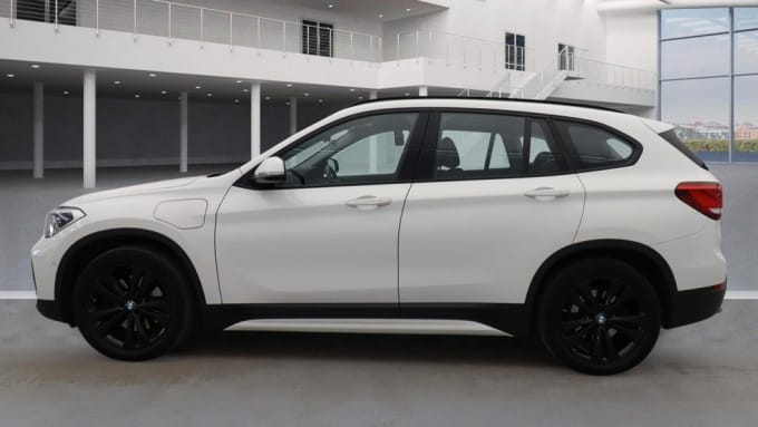 2025 BMW X1