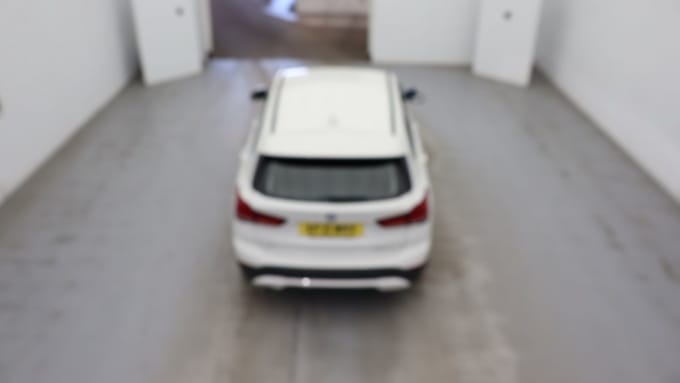 2025 BMW X1