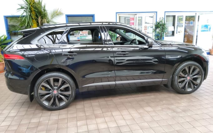 2025 Jaguar F-pace