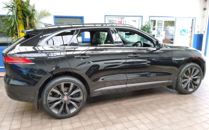 2025 Jaguar F-pace