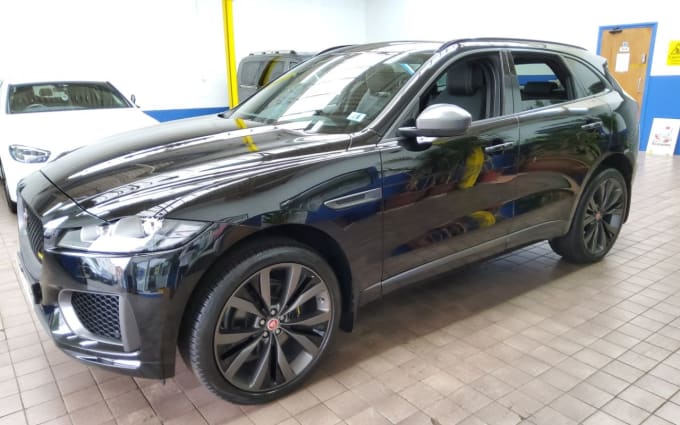 2025 Jaguar F-pace