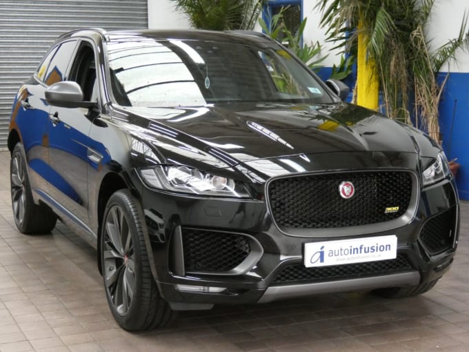 2025 Jaguar F-pace