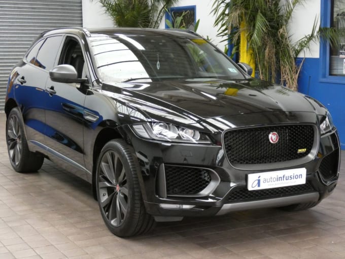 2025 Jaguar F-pace
