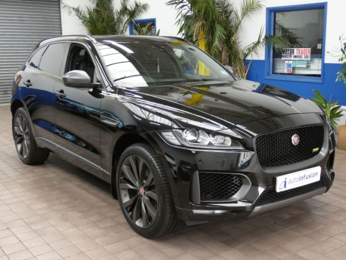 2025 Jaguar F-pace