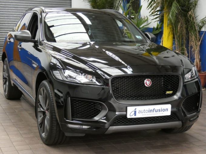 2025 Jaguar F-pace