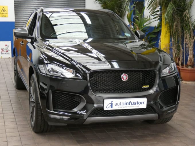 2025 Jaguar F-pace