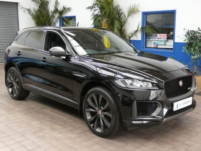 2025 Jaguar F-pace
