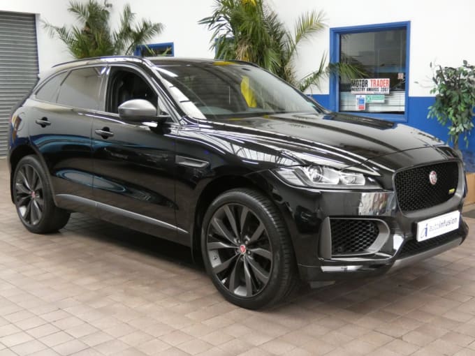2025 Jaguar F-pace