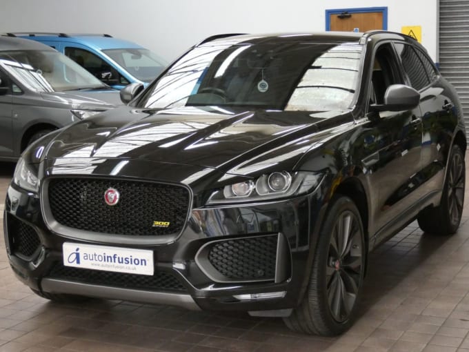 2025 Jaguar F-pace