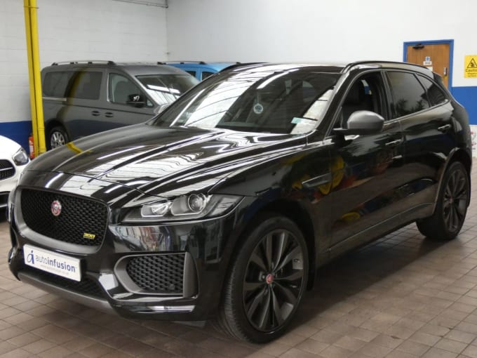 2025 Jaguar F-pace