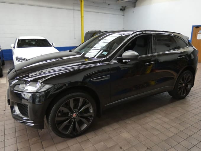 2025 Jaguar F-pace