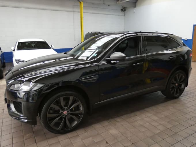 2025 Jaguar F-pace