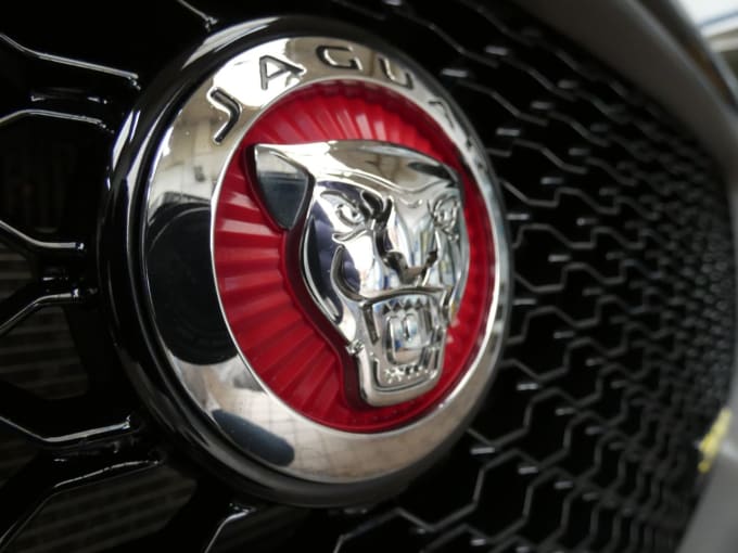 2025 Jaguar F-pace