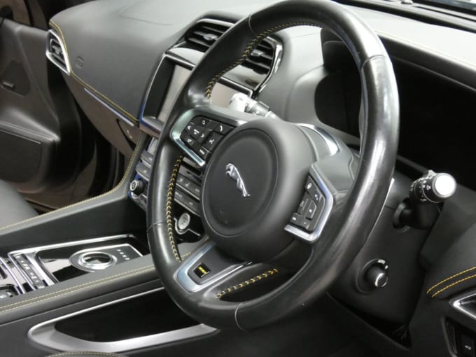 2025 Jaguar F-pace