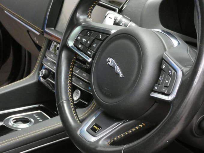 2025 Jaguar F-pace