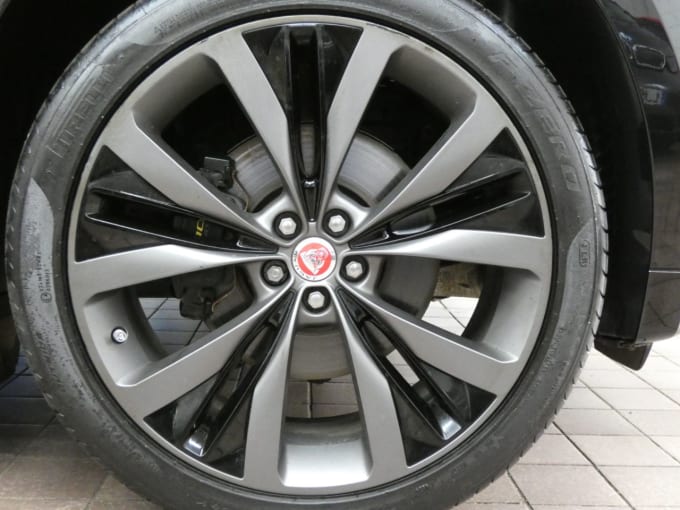 2025 Jaguar F-pace