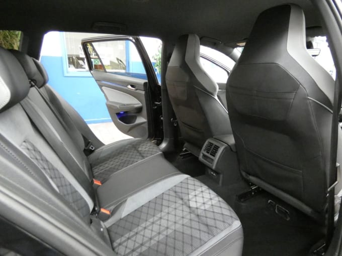 2025 Volkswagen Golf