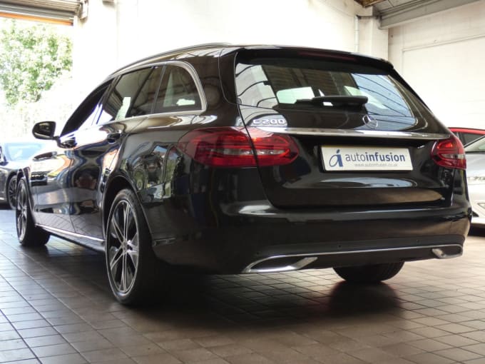 2025 Mercedes-benz C-class