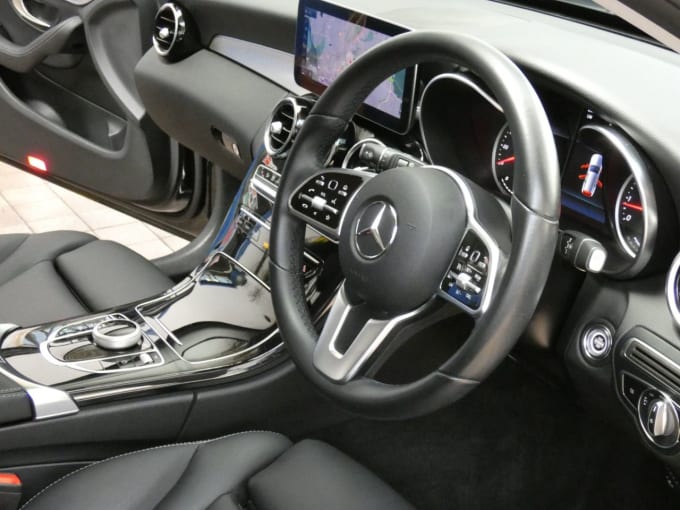 2025 Mercedes-benz C-class