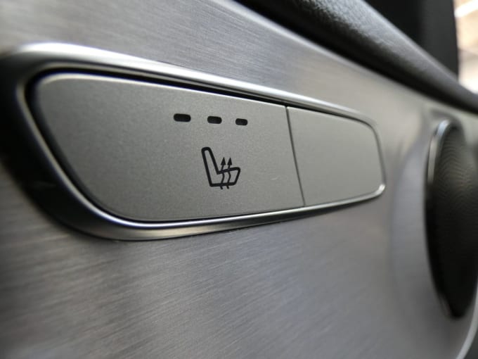 2025 Mercedes-benz C-class