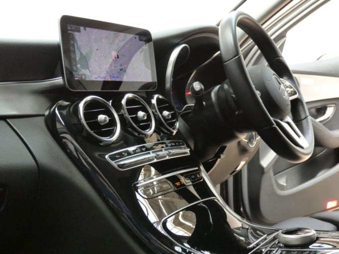 2025 Mercedes-benz C-class