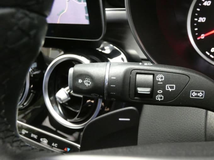 2025 Mercedes-benz C-class