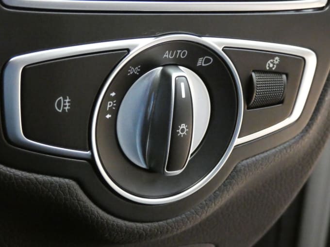 2025 Mercedes-benz C-class