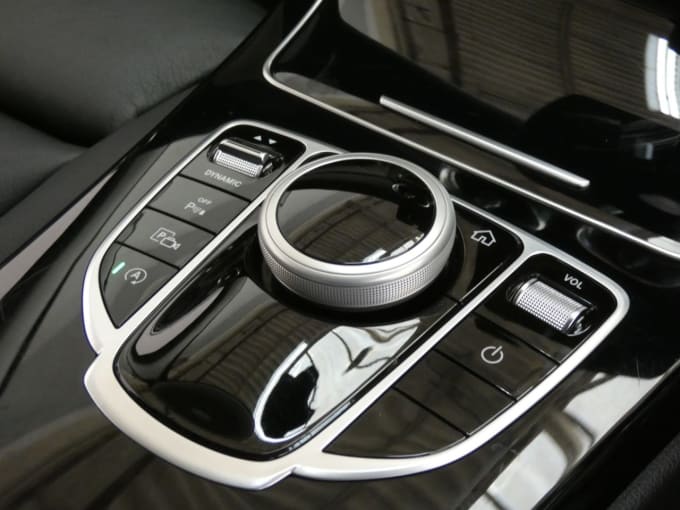 2025 Mercedes-benz C-class