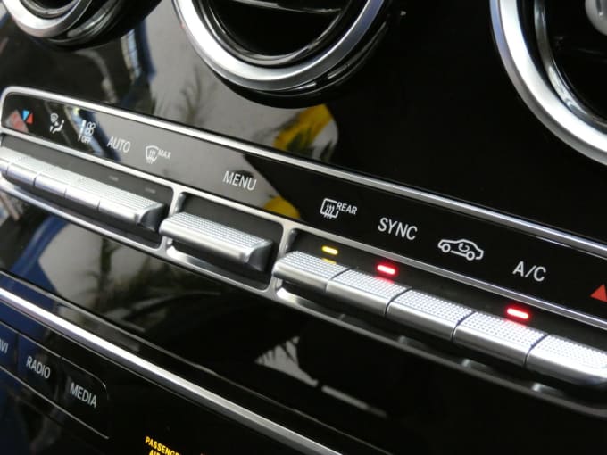 2025 Mercedes-benz C-class