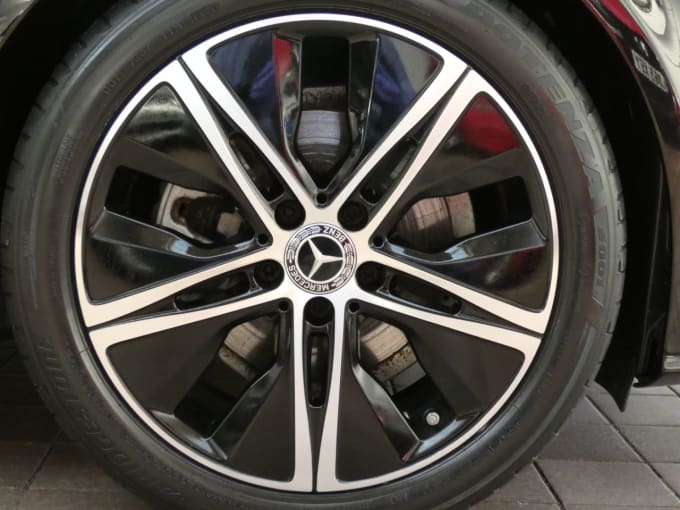 2025 Mercedes-benz C-class