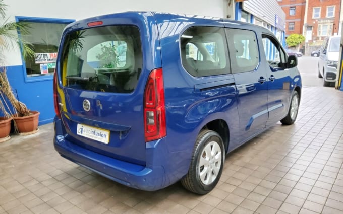2025 Vauxhall Combo Life
