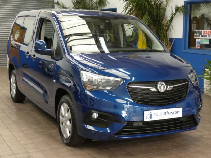 2025 Vauxhall Combo Life