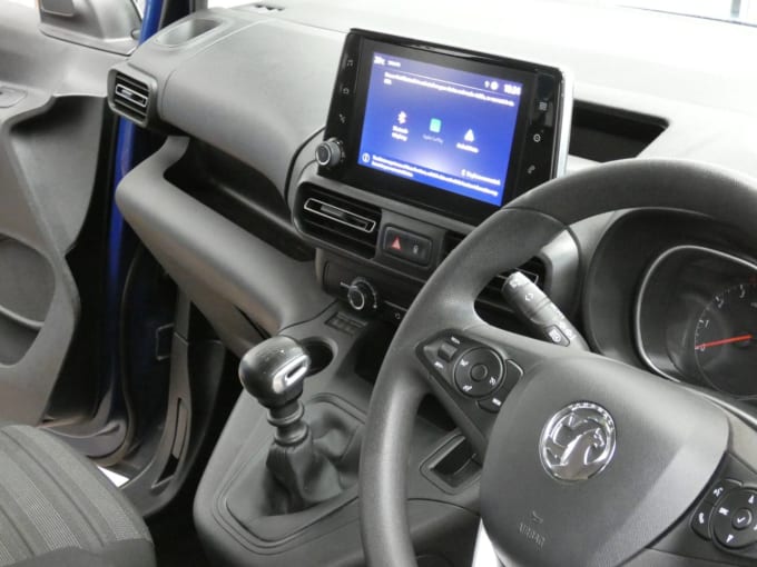 2025 Vauxhall Combo Life