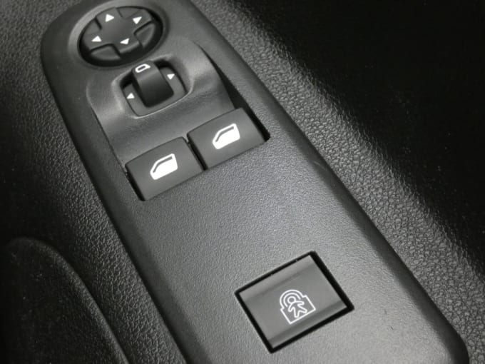 2025 Vauxhall Combo Life