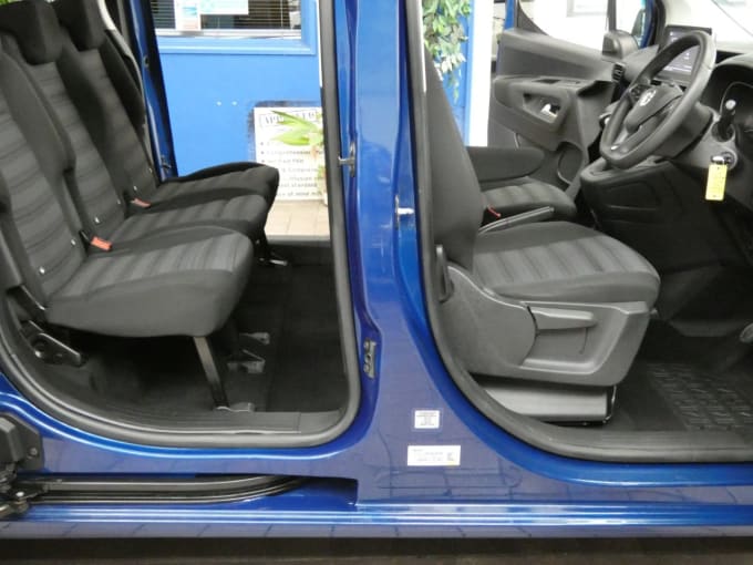 2025 Vauxhall Combo Life