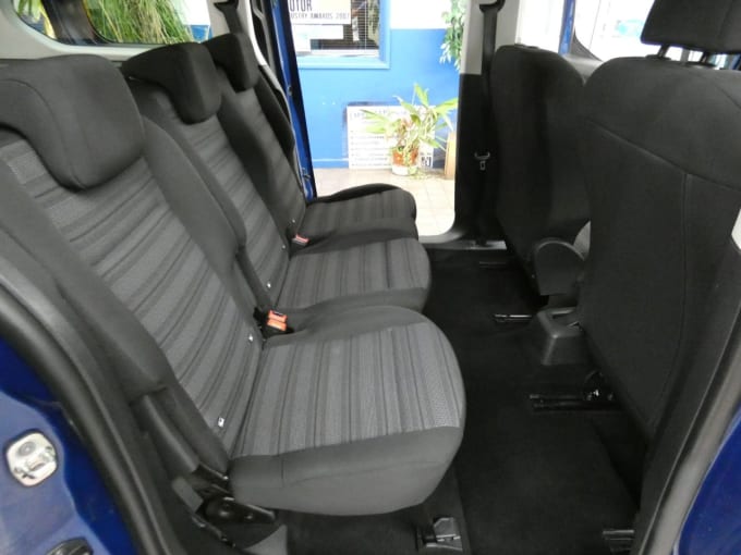 2025 Vauxhall Combo Life