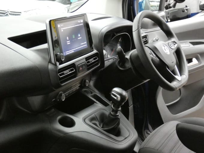 2025 Vauxhall Combo Life