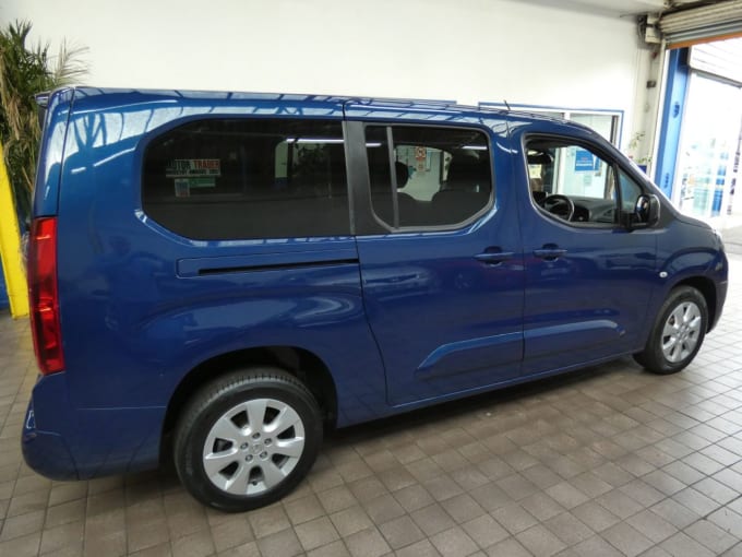 2025 Vauxhall Combo Life