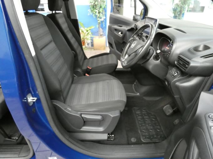 2025 Vauxhall Combo Life