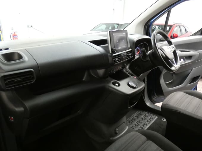 2025 Vauxhall Combo Life