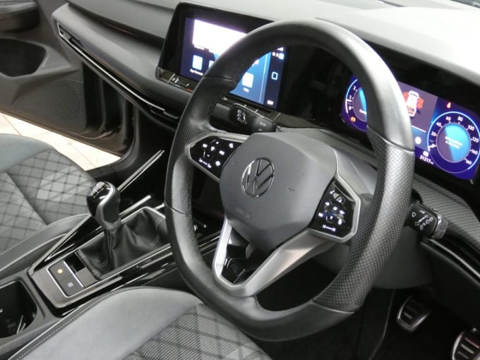 2025 Volkswagen Golf