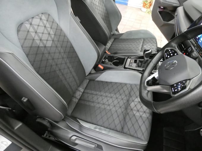 2025 Volkswagen Golf